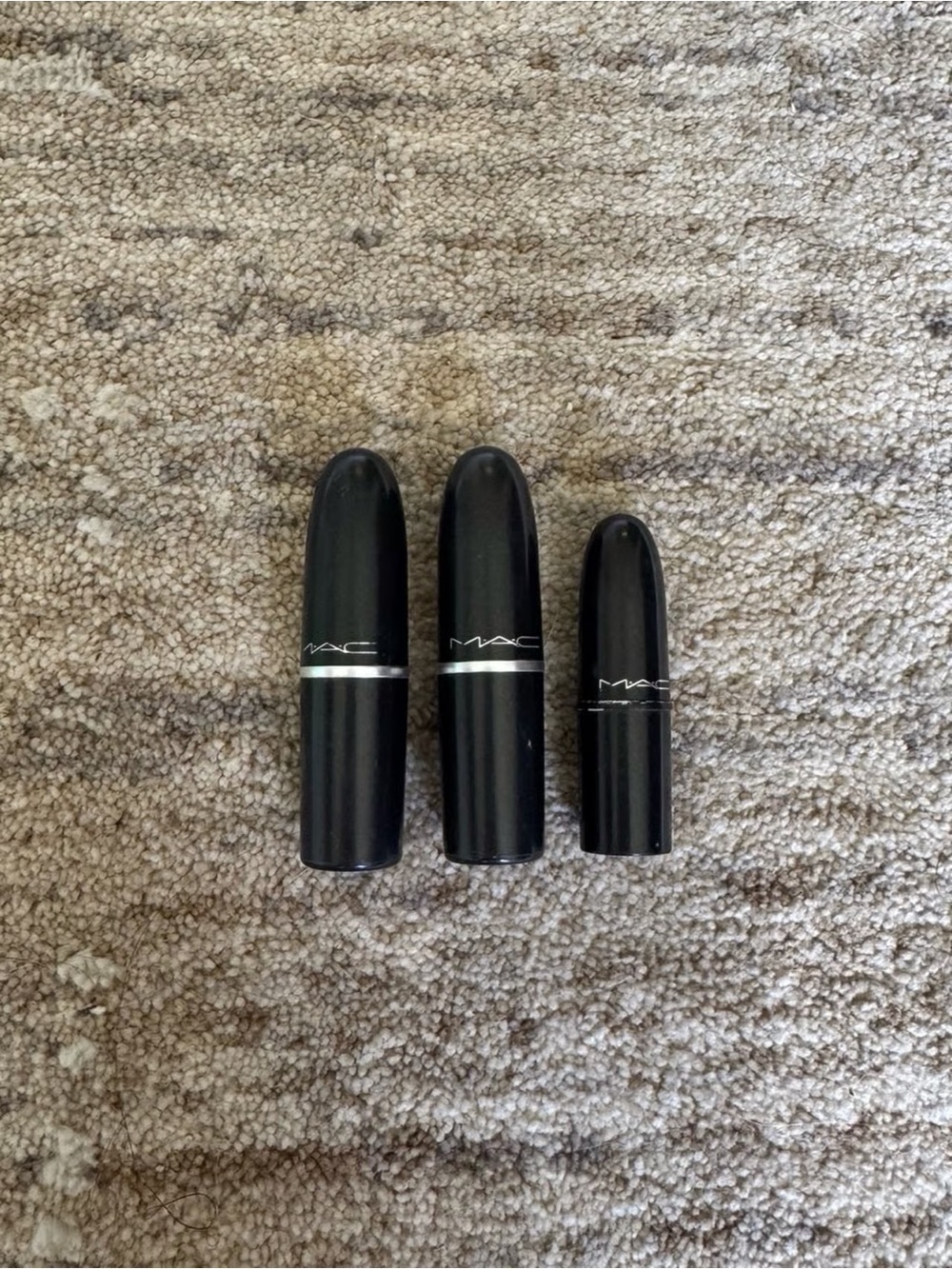 Like new MAC Matte Lipstick Bundle of 3
